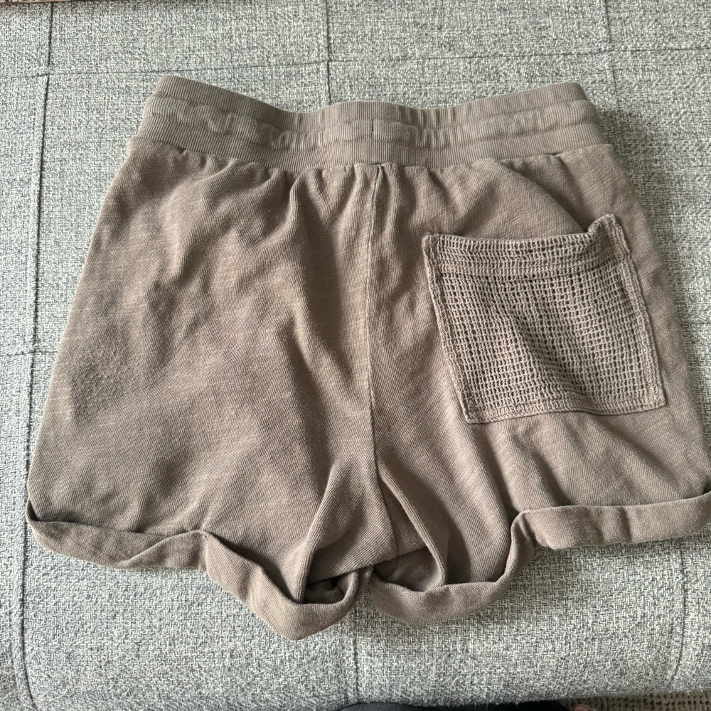 Splendid Shorts - Picture 2 of 3